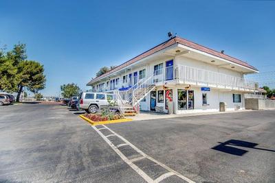 Motel 6 Stockton Charter Way West