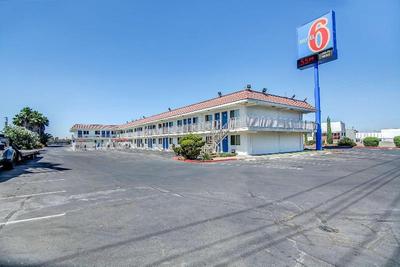 Motel 6 Stockton Charter Way West