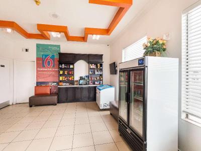 Motel 6 San Antonio Fiesta Trails