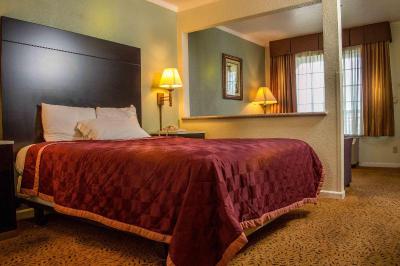 Executive Inn And Suites