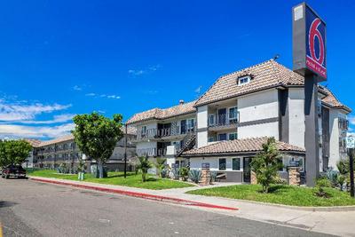 Motel 6 Escondido