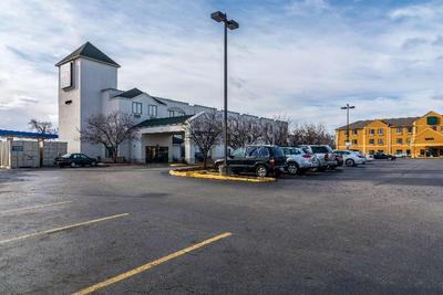 Motel 6 Harvey Il