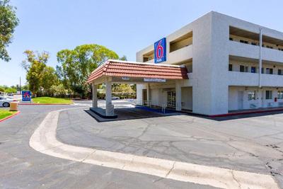 Motel 6 Phoenix Tempe Priest Dr