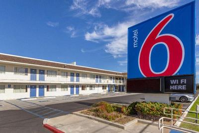 Motel 6 Phoenix North Bell Road