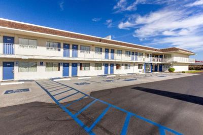 Motel 6 Phoenix North Bell Road