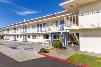 Motel 6 Phoenix North Bell Road