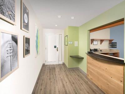 Extended Stay America Suites - Charleston