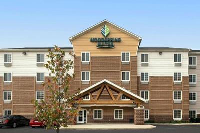 Woodspring Suites Cleveland Airport