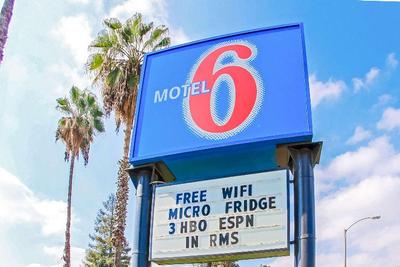 Motel 6 Visalia Ca