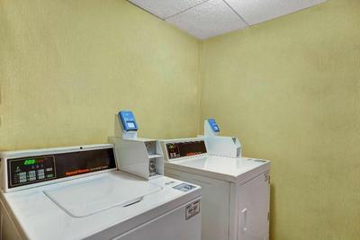 Motel 6 Milford