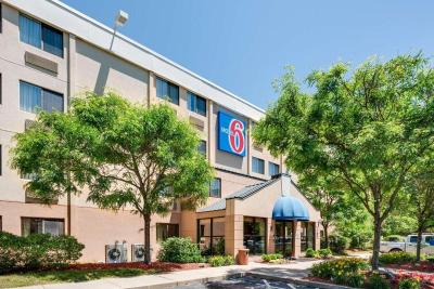 Motel 6 Milford