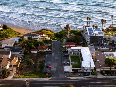 Tides Oceanview Inn And Cottages
