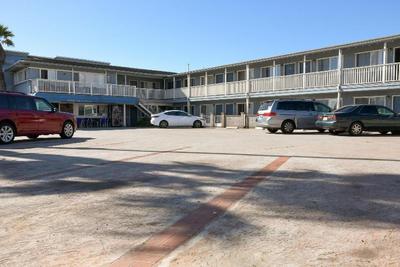 The Shores Inn