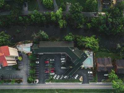 Twin Mountain Inn & Suites