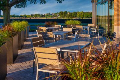 Staybridge Suites Boston Logan Airport - Revere