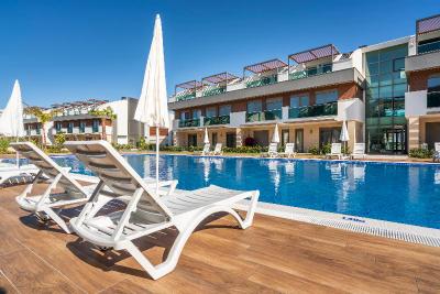 Veranda Beach Suites