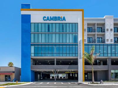 Cambria Hotel St Petersburg Madeira Beach Marina