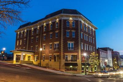 The Mount Vernon Grand