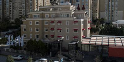 The Gate 30 Suites Hotel