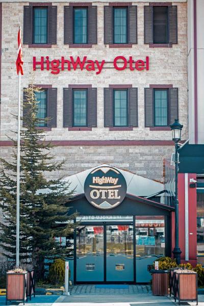 Highway Hotel