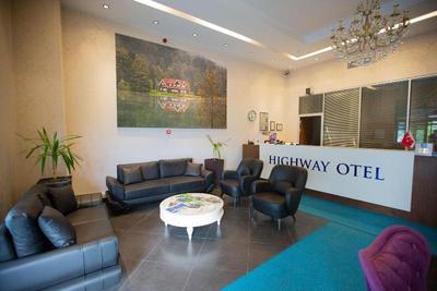 Highway Hotel
