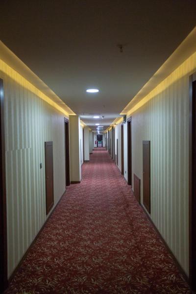 Highway Hotel