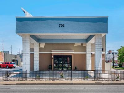 Quality Inn Suites Evansville Downtown