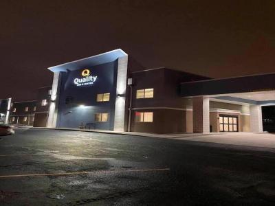 Quality Inn Suites Evansville Downtown