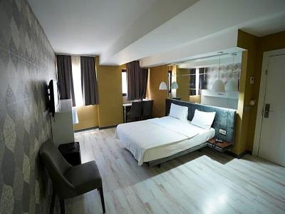 Mecidiyekoy Time Hotel