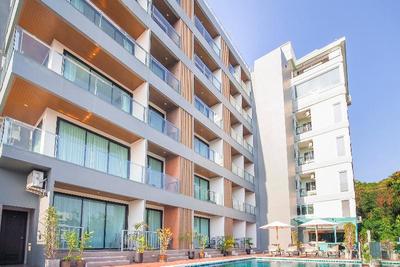 631 Blooming Hill Boutique Suites