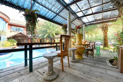 Maesri Resort