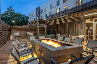 Courtyard By Marriott Charleston North Charleston