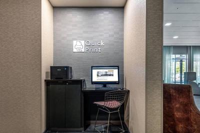 Courtyard By Marriott Savannah Airport