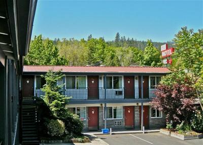 Timbers Motel