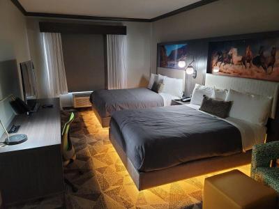 Big Country Hotel & Suites SureStay Collection BW