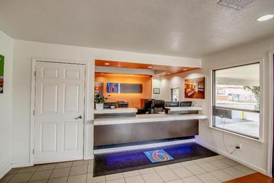 Motel 6 Manteca