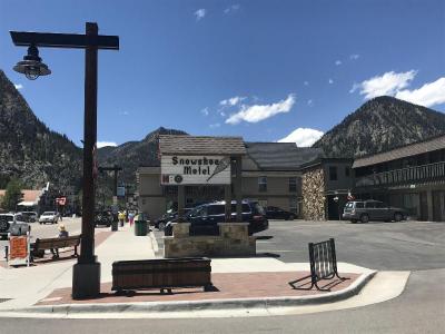 Snowshoe Motel