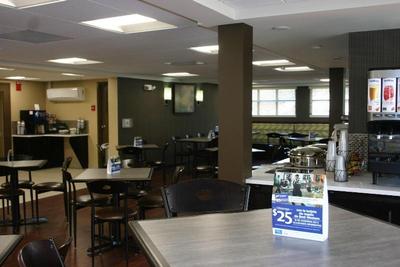 Inn at Chocolate Ave SureStay Collection by BW