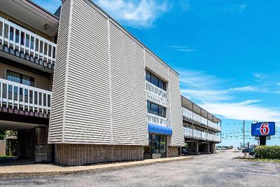 Motel 6 Norfolk Oceanview