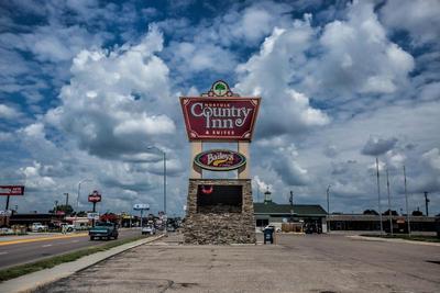 Norfolk Country Inn Suites