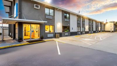 Motel 6 Ogden