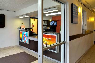 Motel 6 Toledo