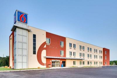 Motel 6 Poplar Bluff Mo