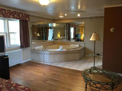 Golden Circle Inn