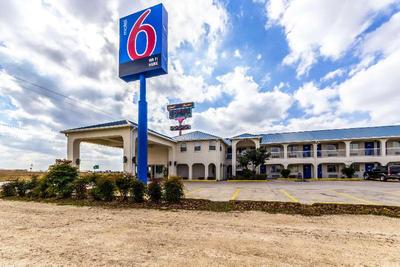 Motel 6 Seguin Tx