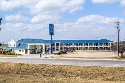 Motel 6 Seguin Tx