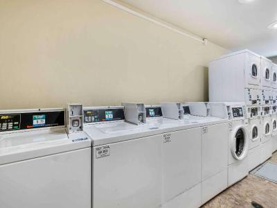Woodspring Suites Laredo