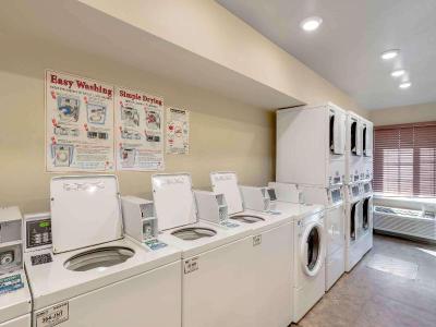 Woodspring Suites Colorado Springs Airport