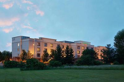 Courtyard By Marriott Ithaca Airport University