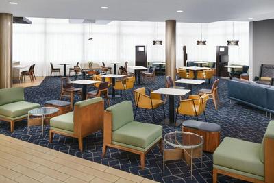 Courtyard By Marriott Los Angeles Woodland Hills